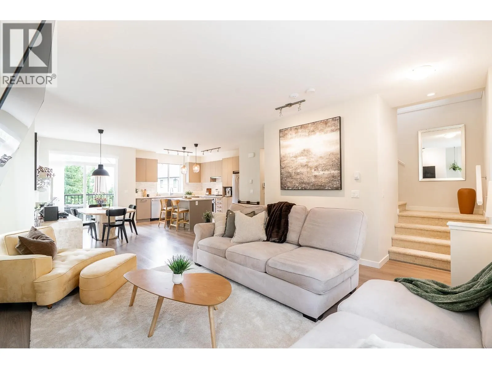 91 3500 BURKE VILLAGE PROMENADE