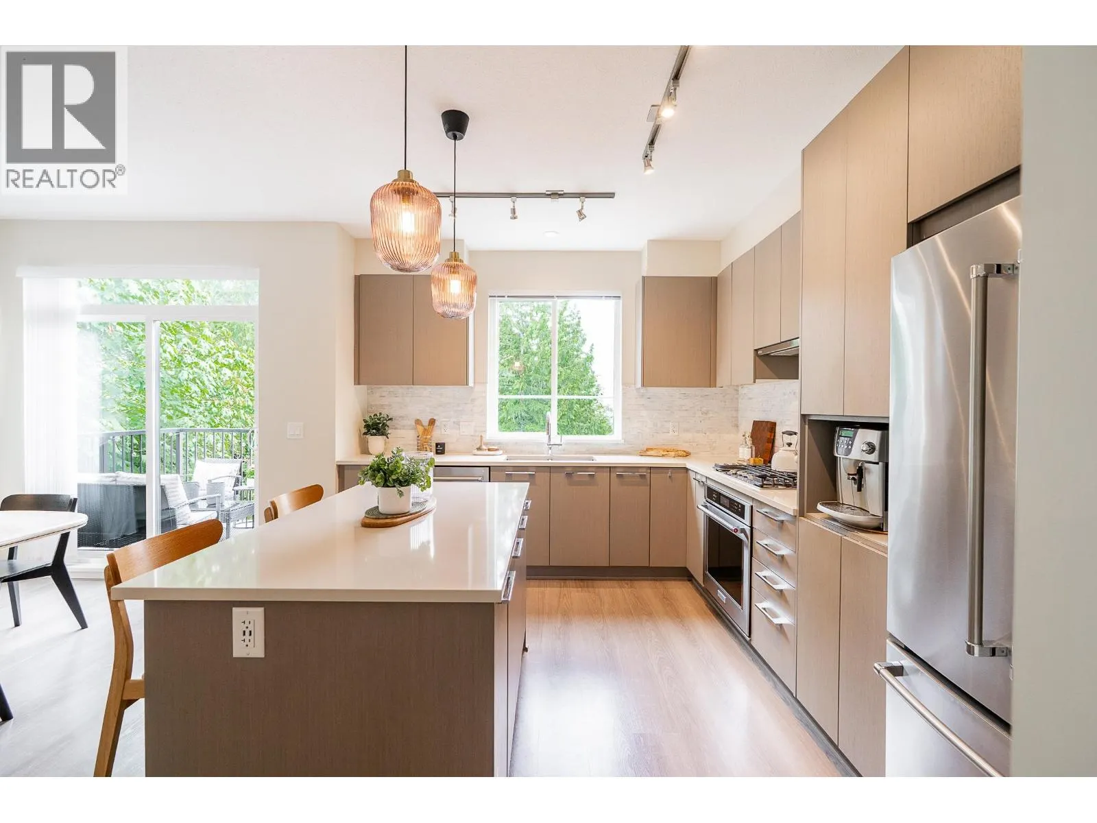 91 3500 BURKE VILLAGE PROMENADE