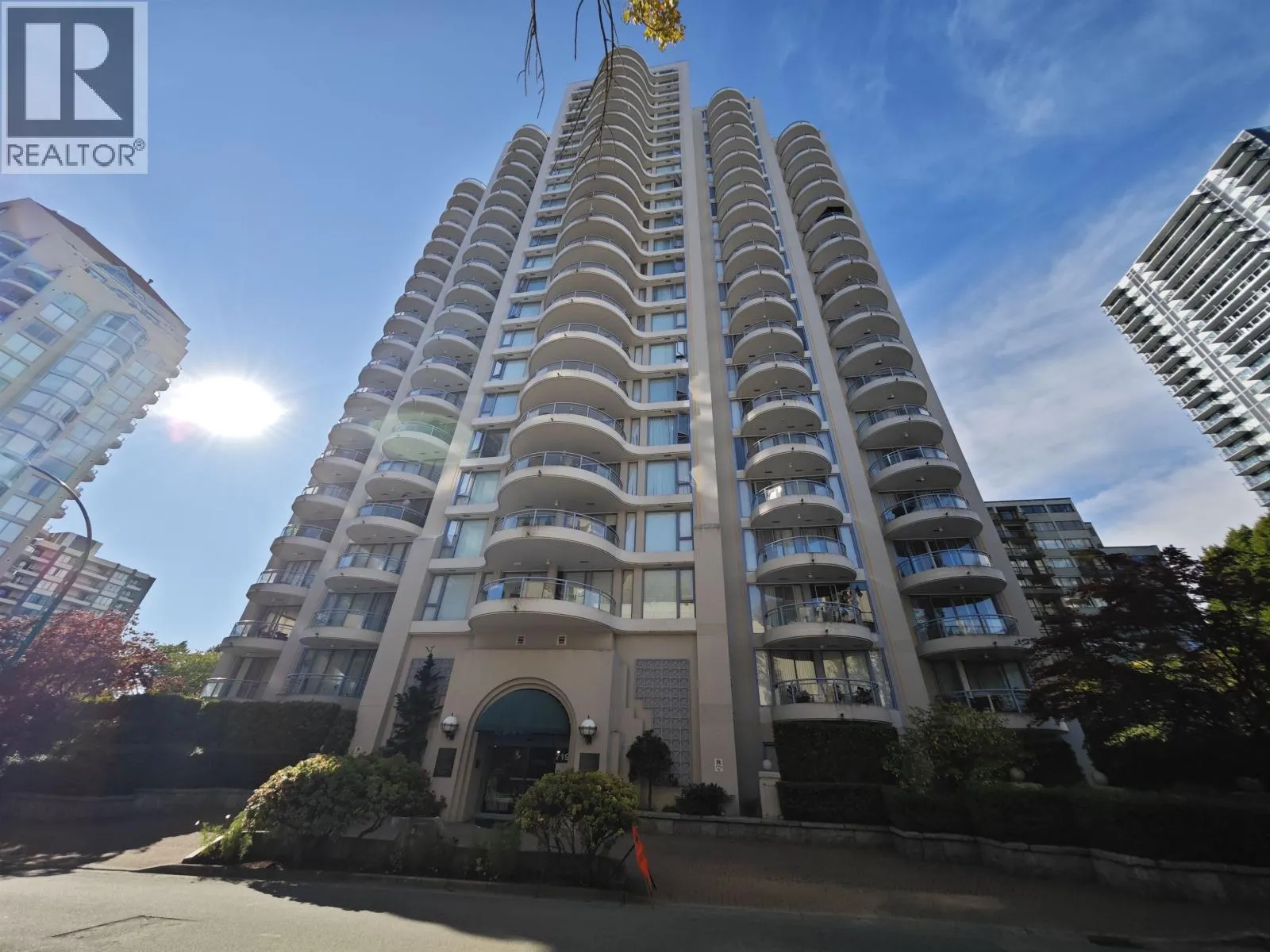 1603 719 PRINCESS STREET