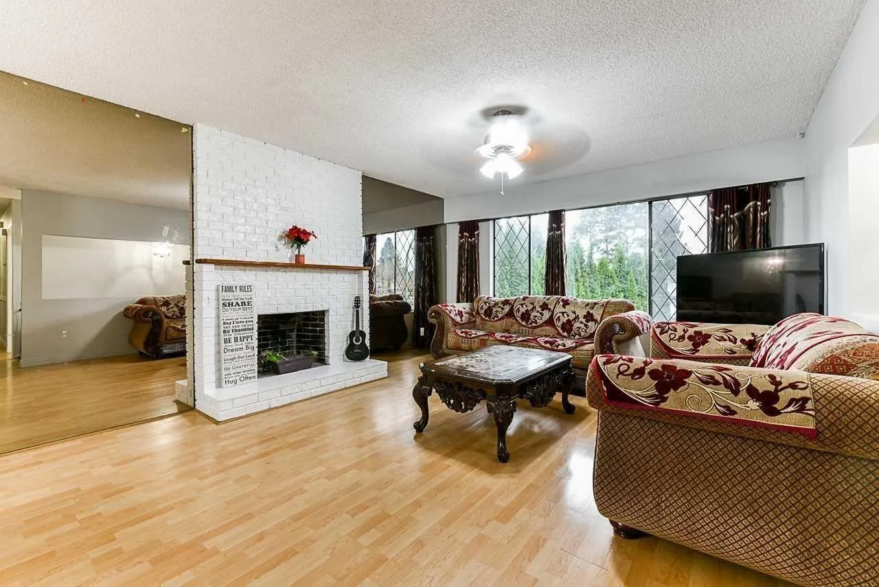 11516 PARKWOOD PLACE