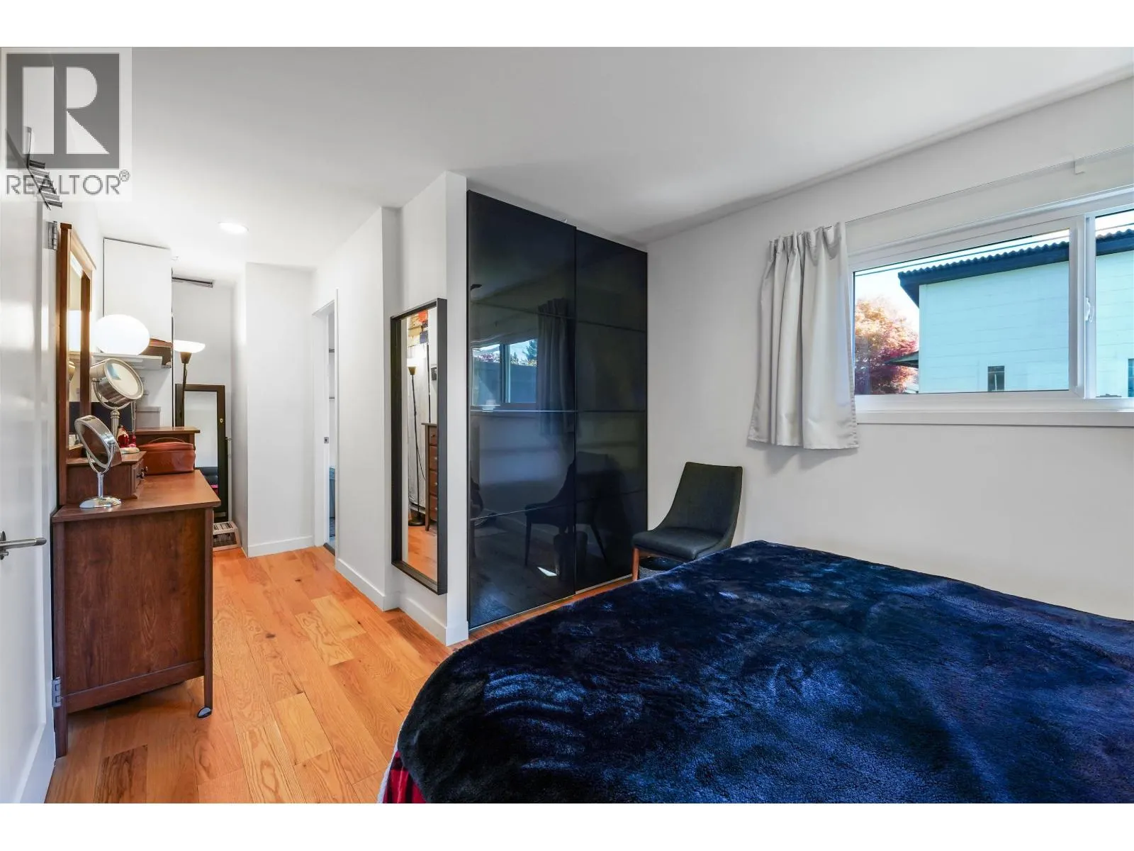 1287 W 15TH STREET