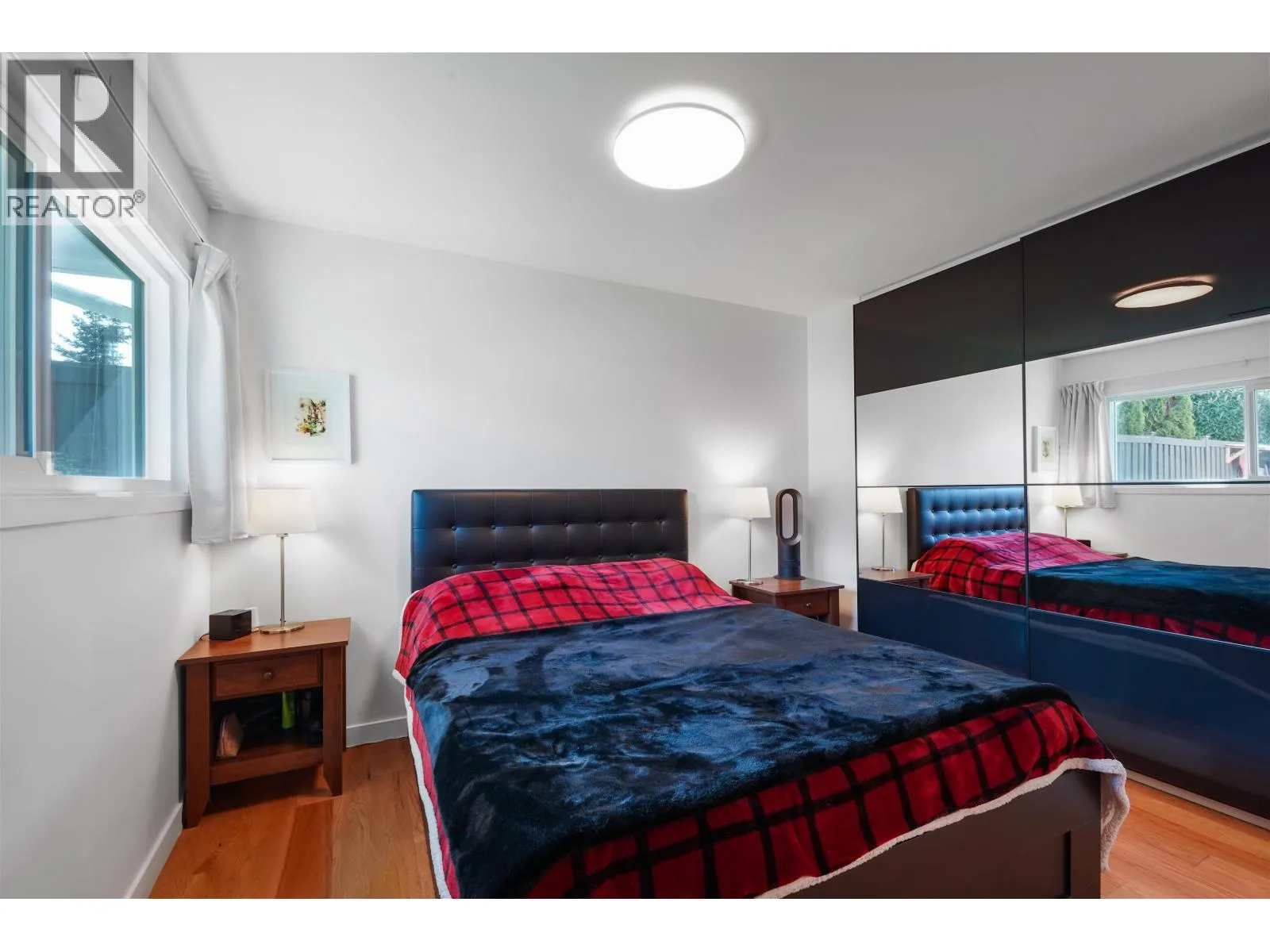 1287 W 15TH STREET