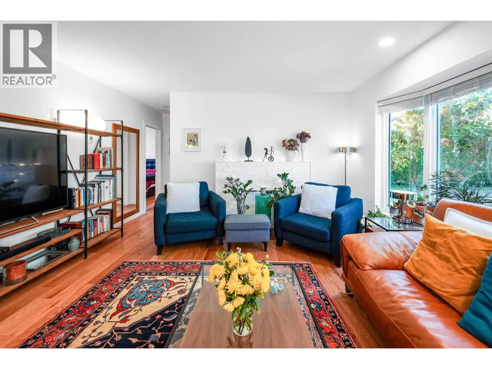 1287 W 15TH STREET
