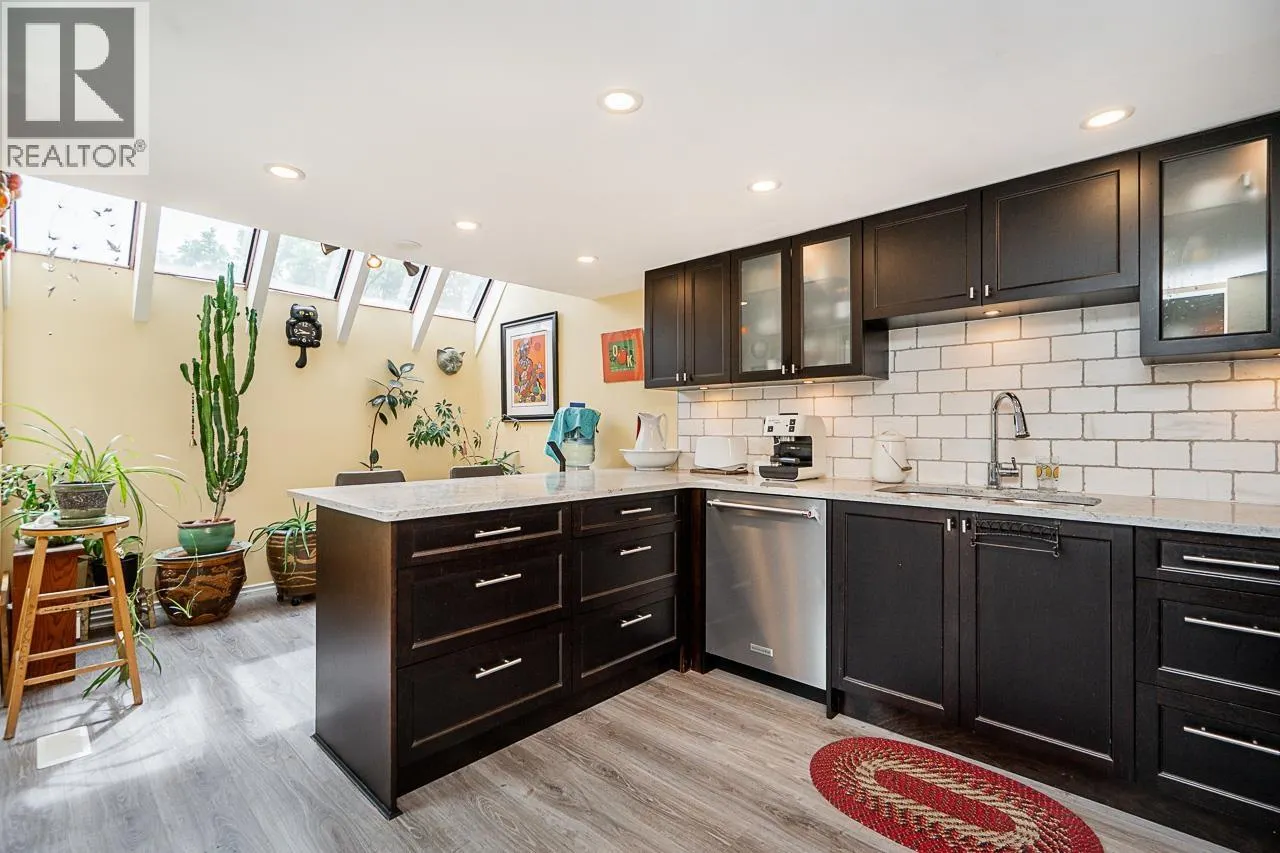 8531 TIMBER COURT
