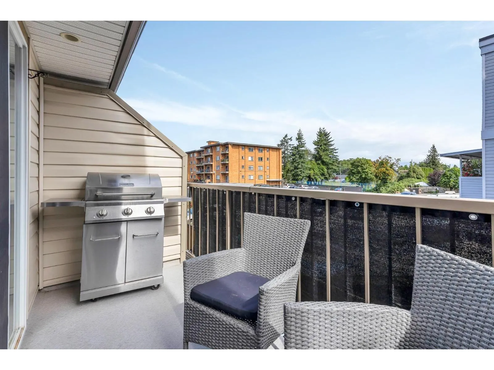 9 9447 COLLEGE STREET|Chilliwack Proper West