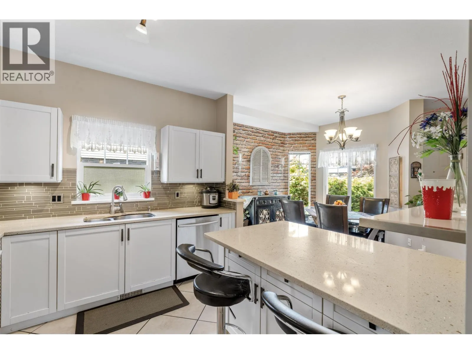 19 1765 PADDOCK DRIVE