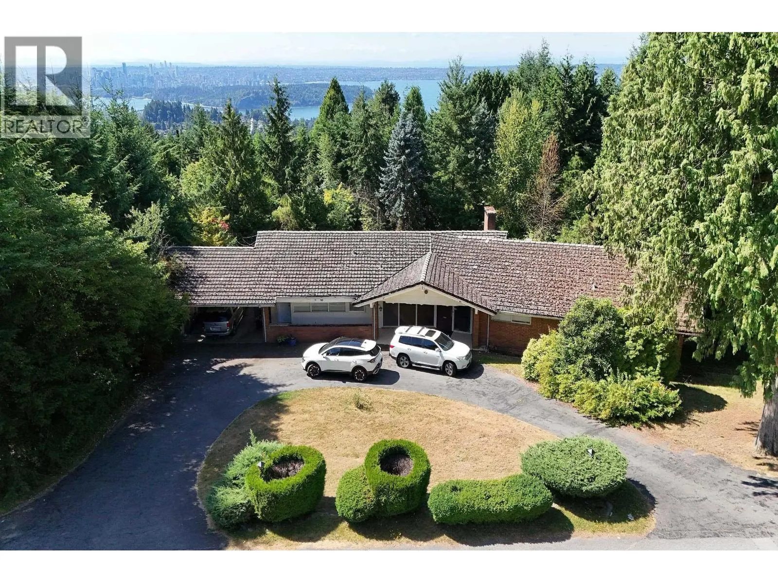 1084 GROVELAND ROAD
