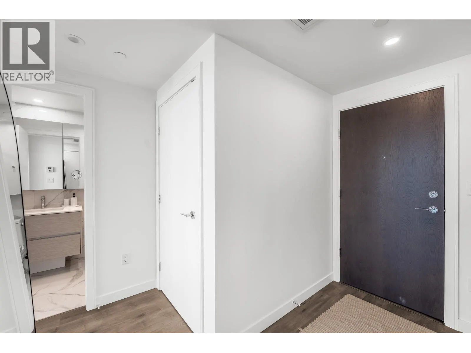 902 200 KLAHANIE COURT
