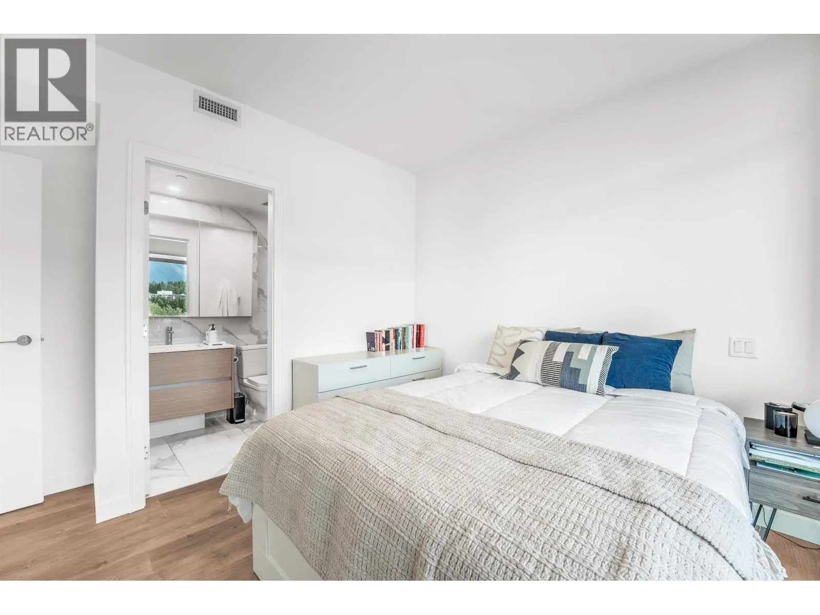 902 200 KLAHANIE COURT
