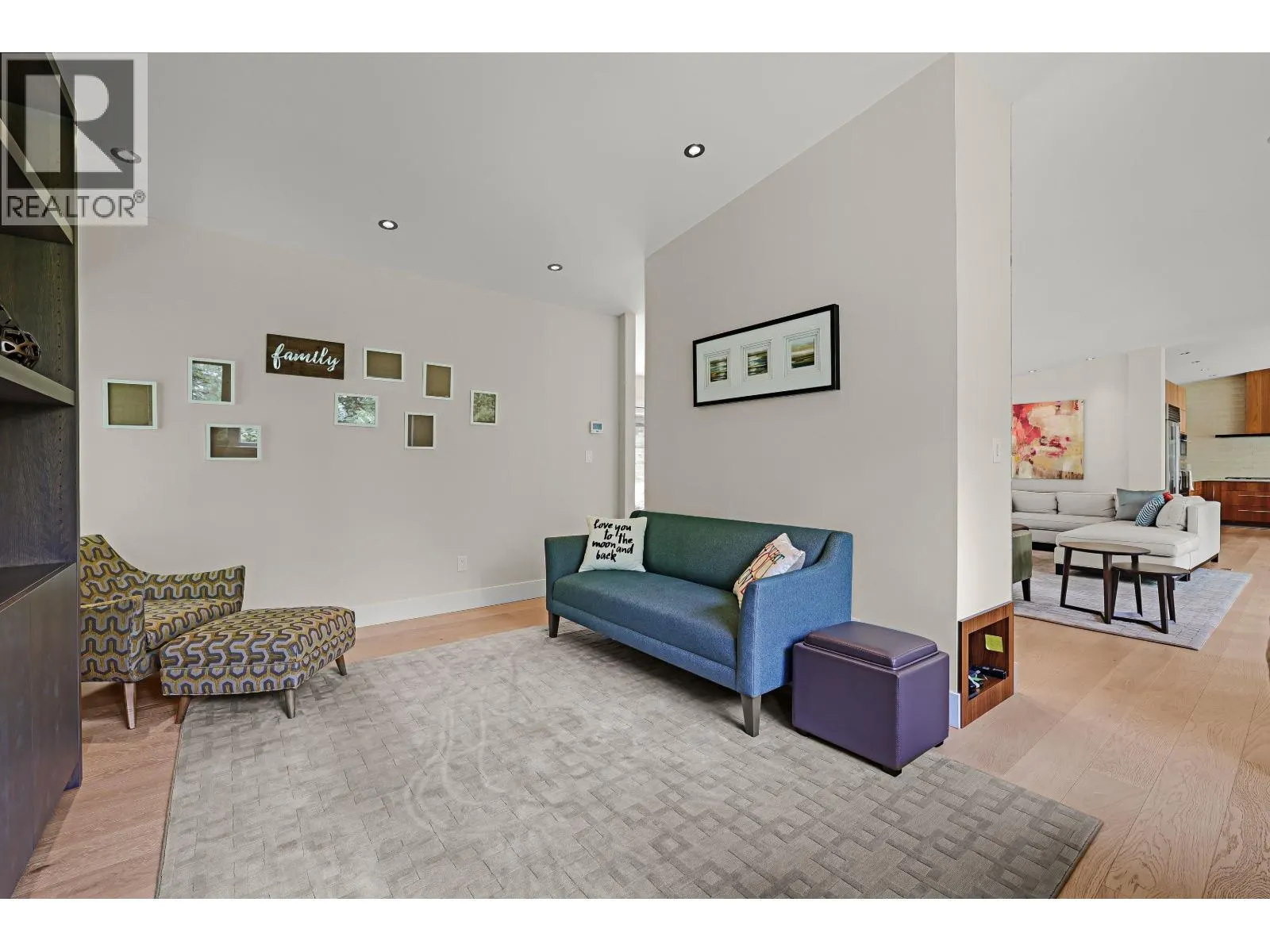 6377 CHARING COURT