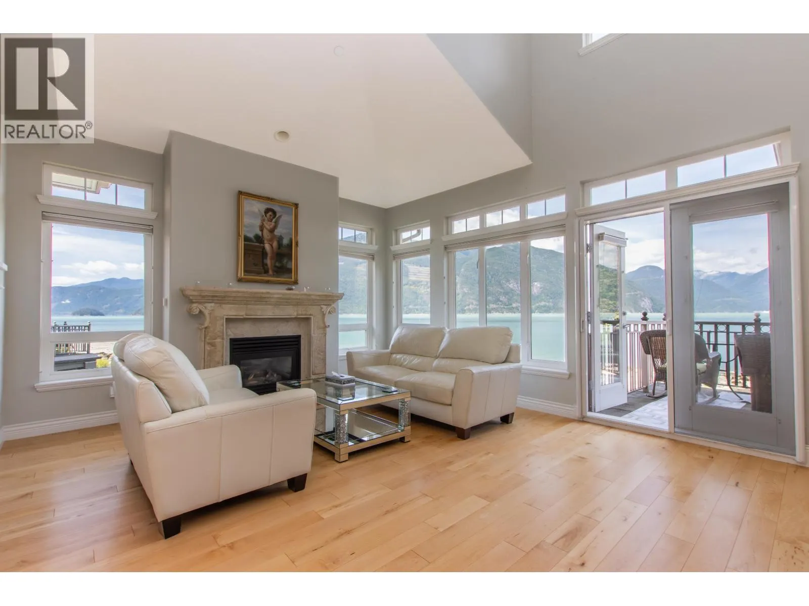 7 BEACH DRIVE