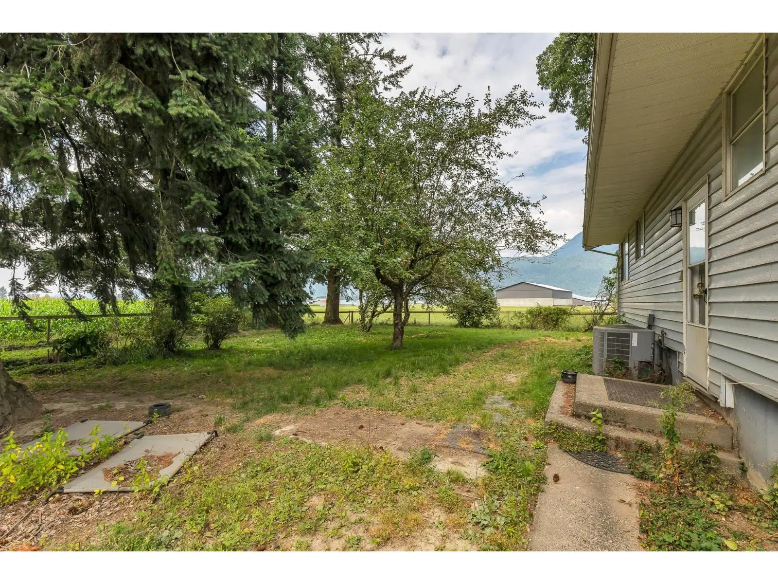 8591 HOWELL ROAD