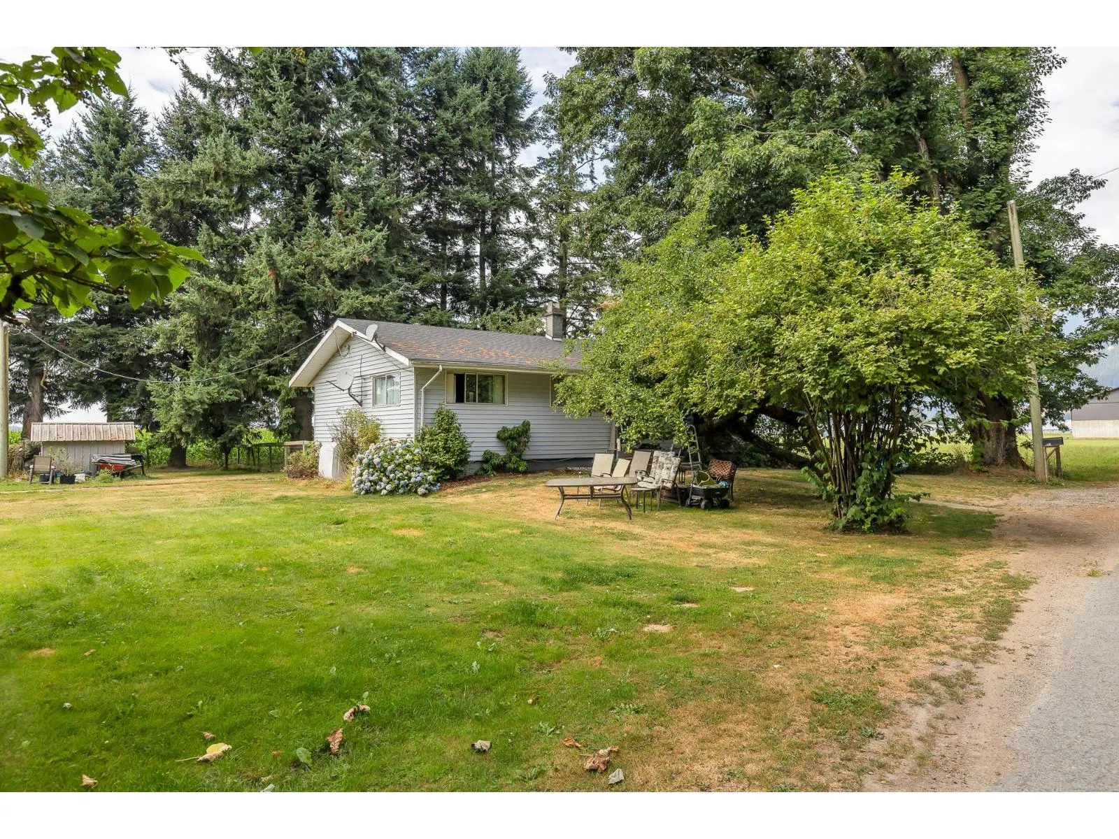 8591 HOWELL ROAD
