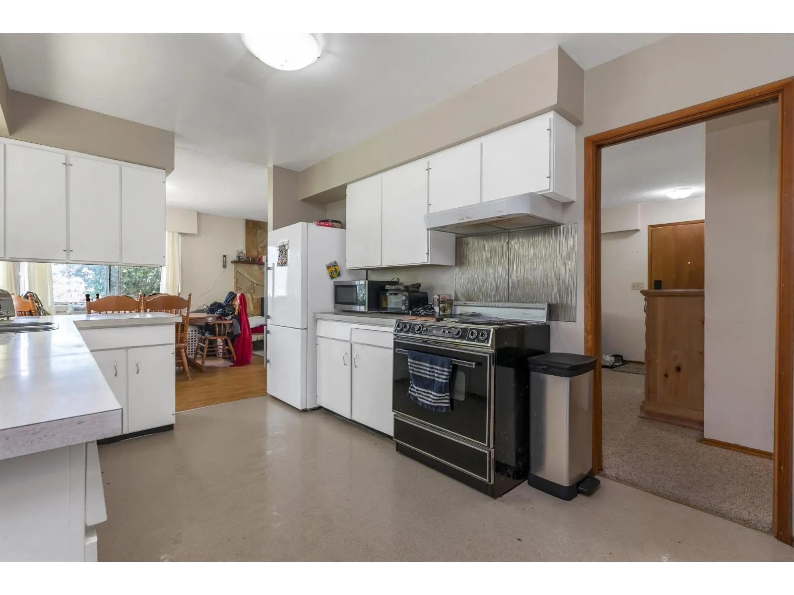8591 HOWELL ROAD