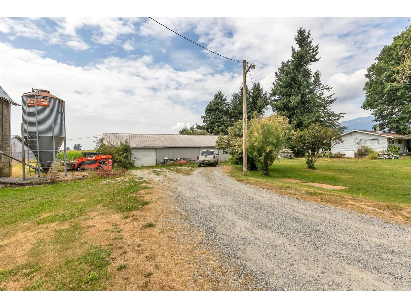 8591 HOWELL ROAD