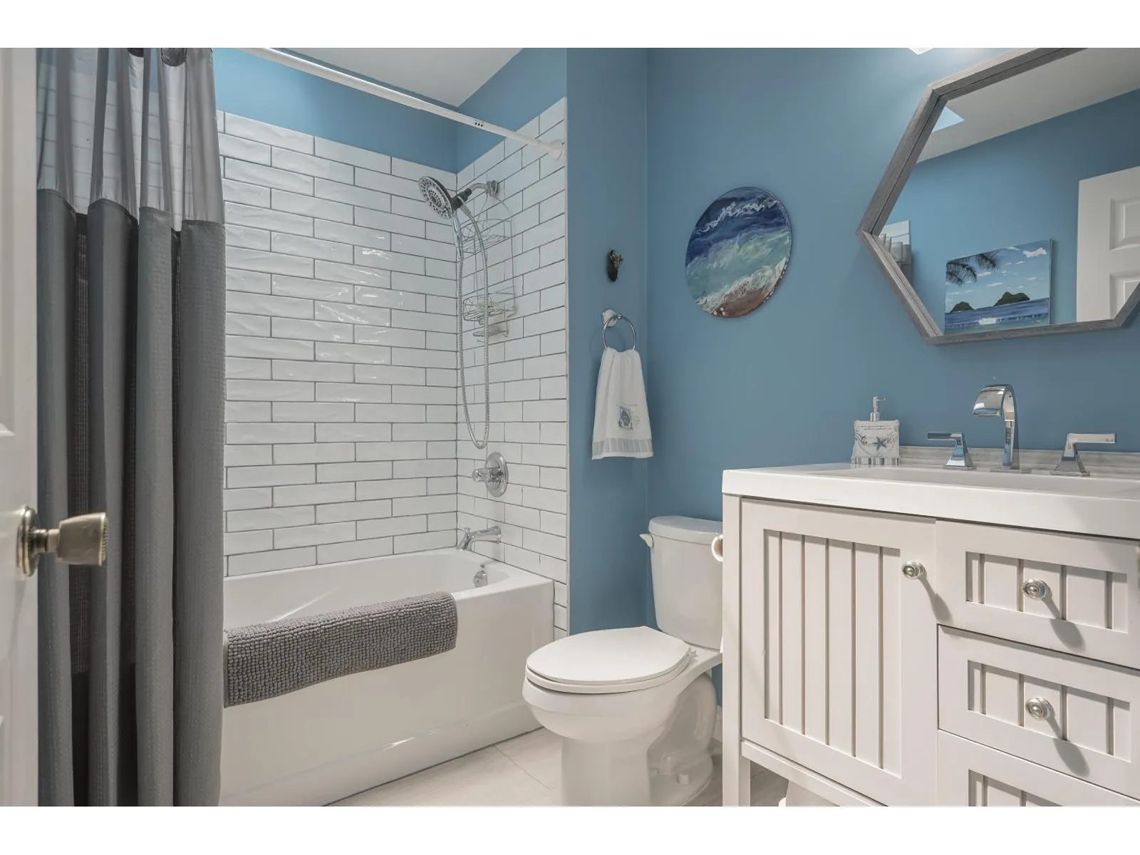 6743 196B PLACE