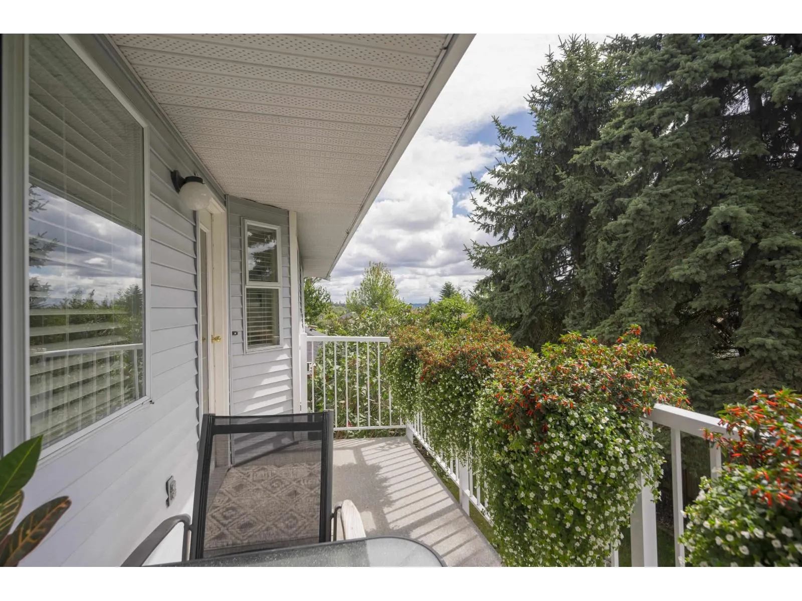 6743 196B PLACE