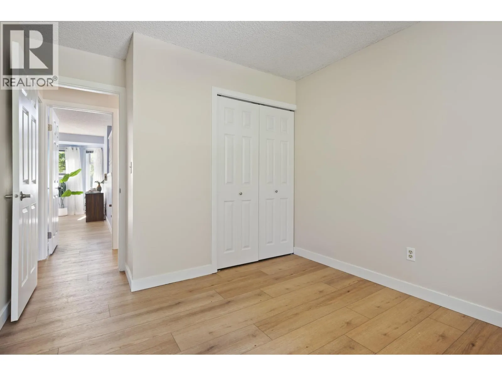 57 1195 FALCON DRIVE