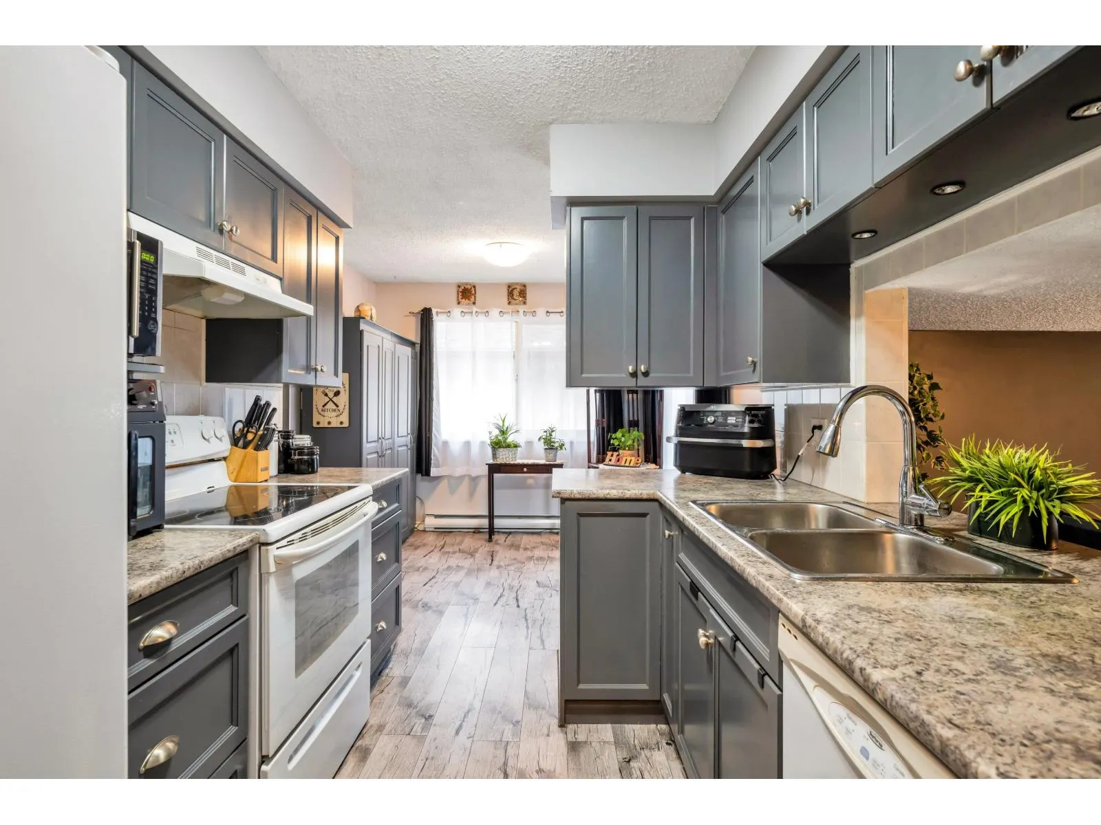 31544 SUNNYSIDE CRESCENT
