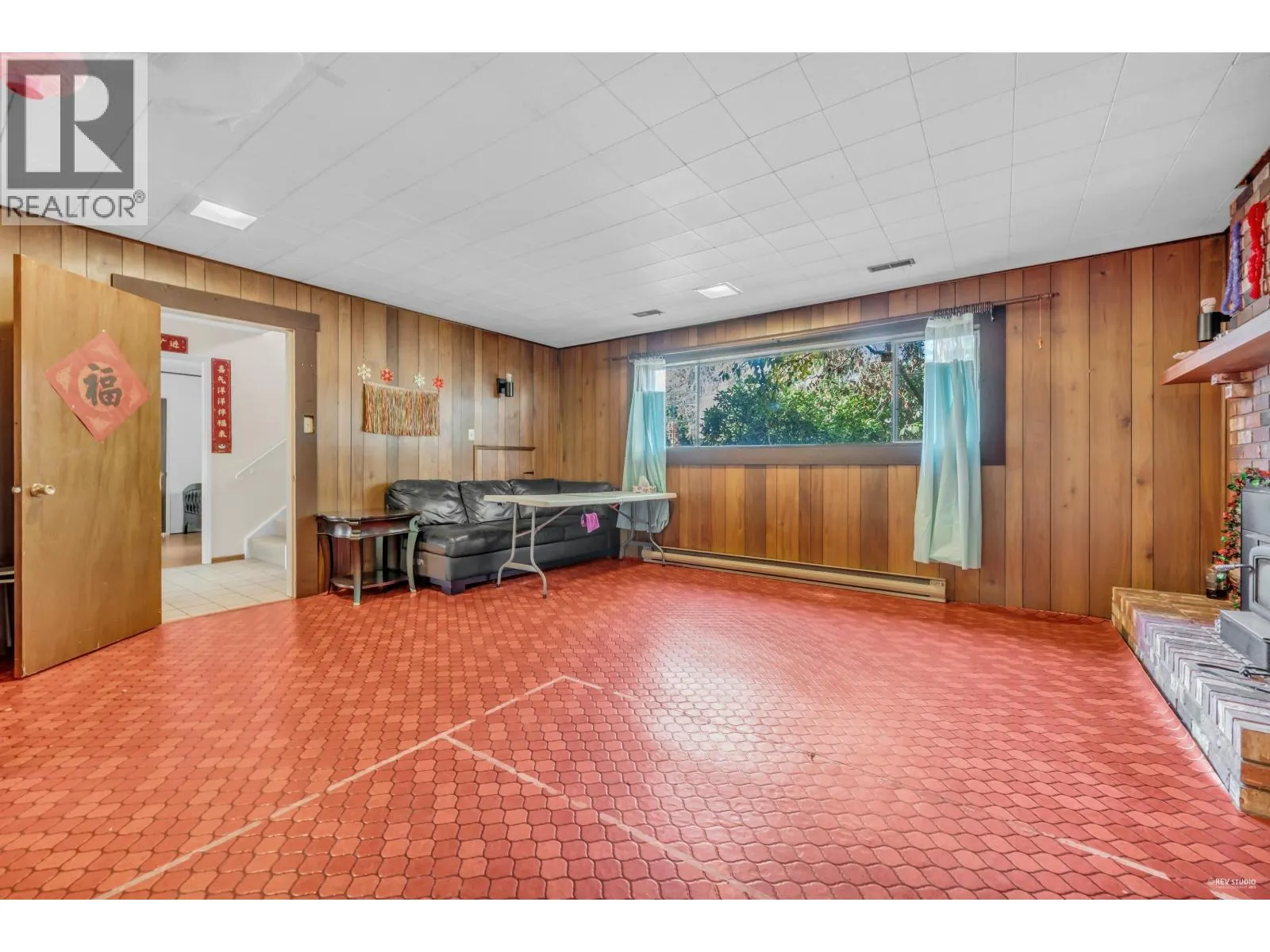 9040 GLENALLAN GATE