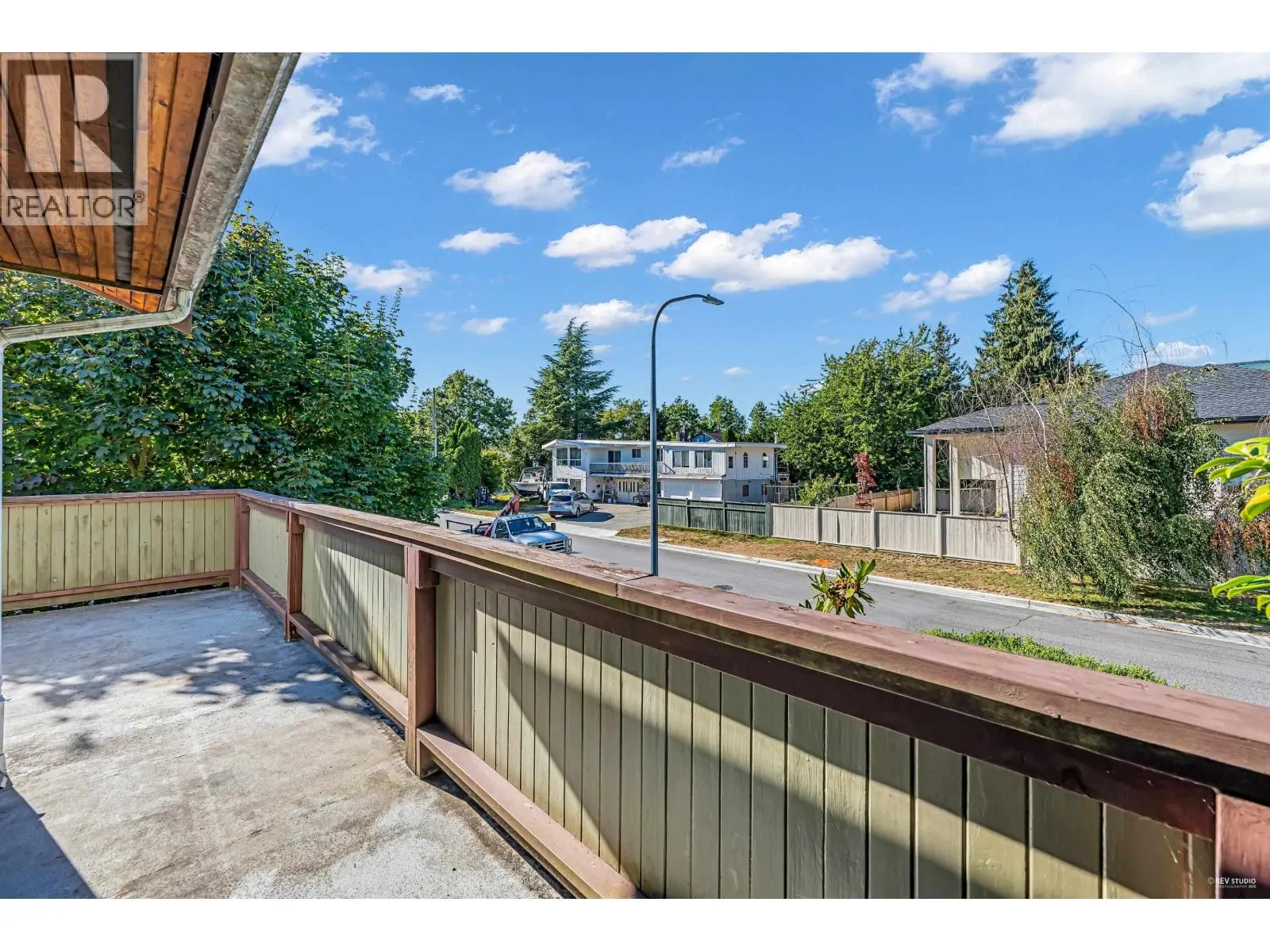 9040 GLENALLAN GATE