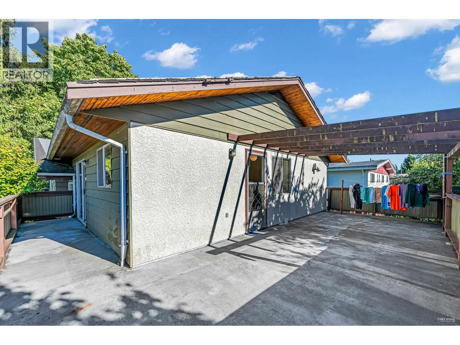 9040 GLENALLAN GATE
