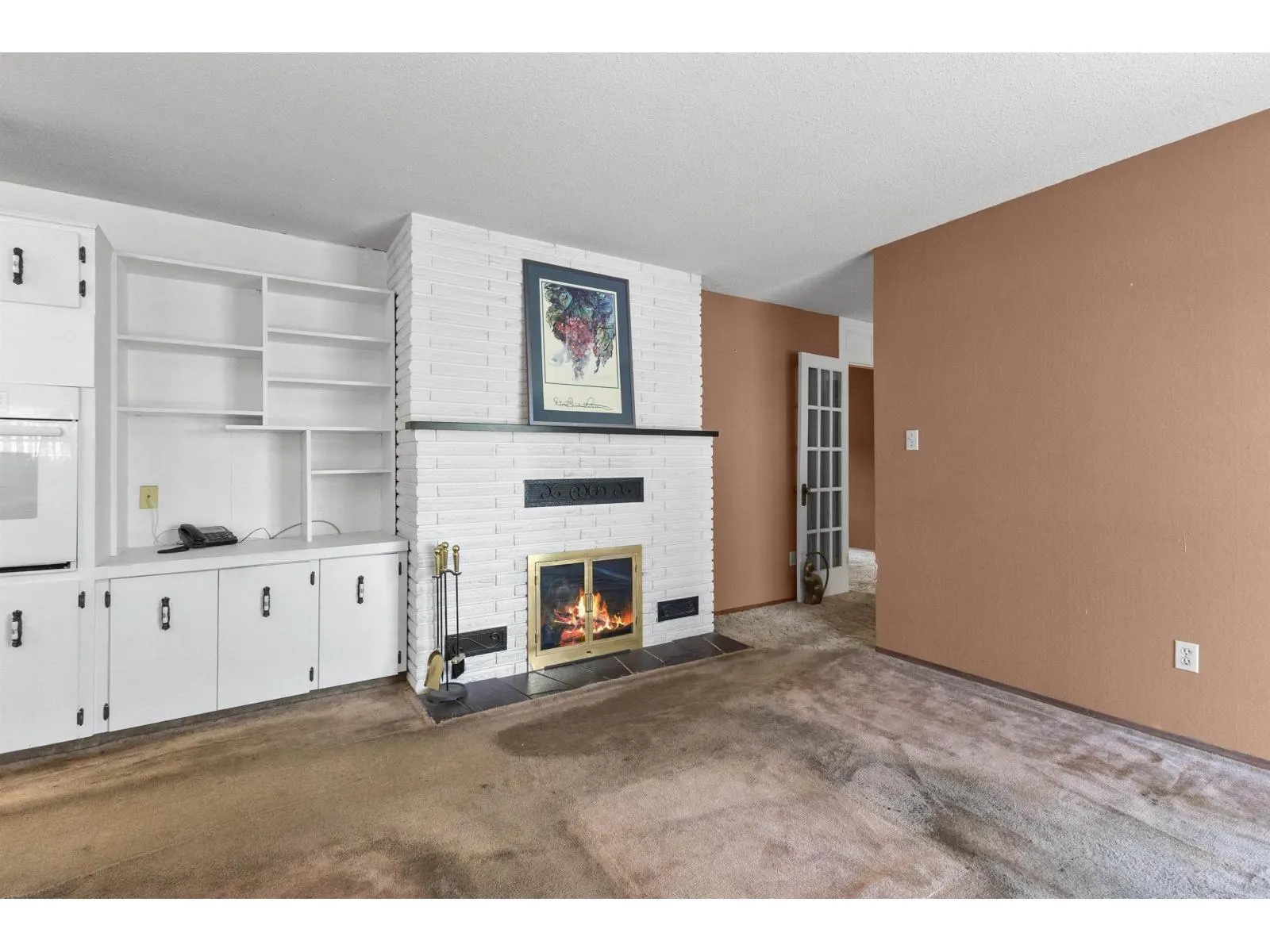 2643 SUNNYSIDE CRESCENT
