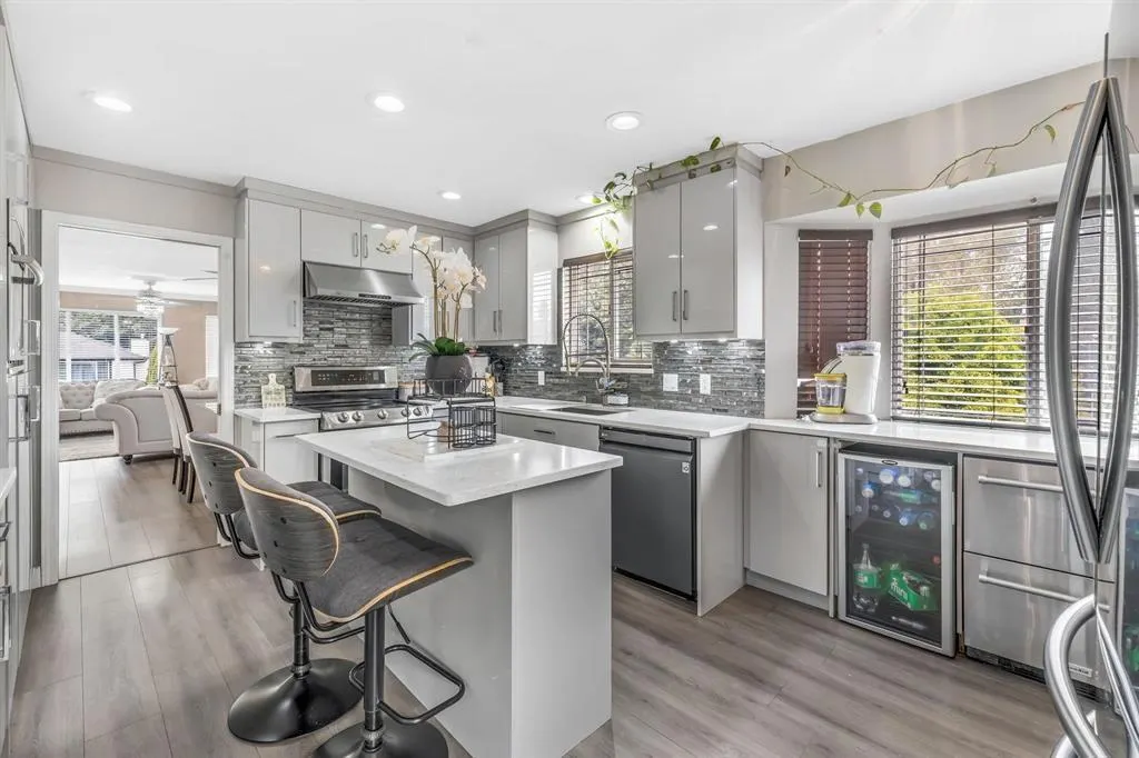 8351 MILLER CRESCENT