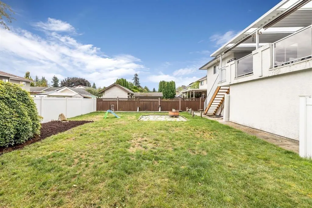 8351 MILLER CRESCENT