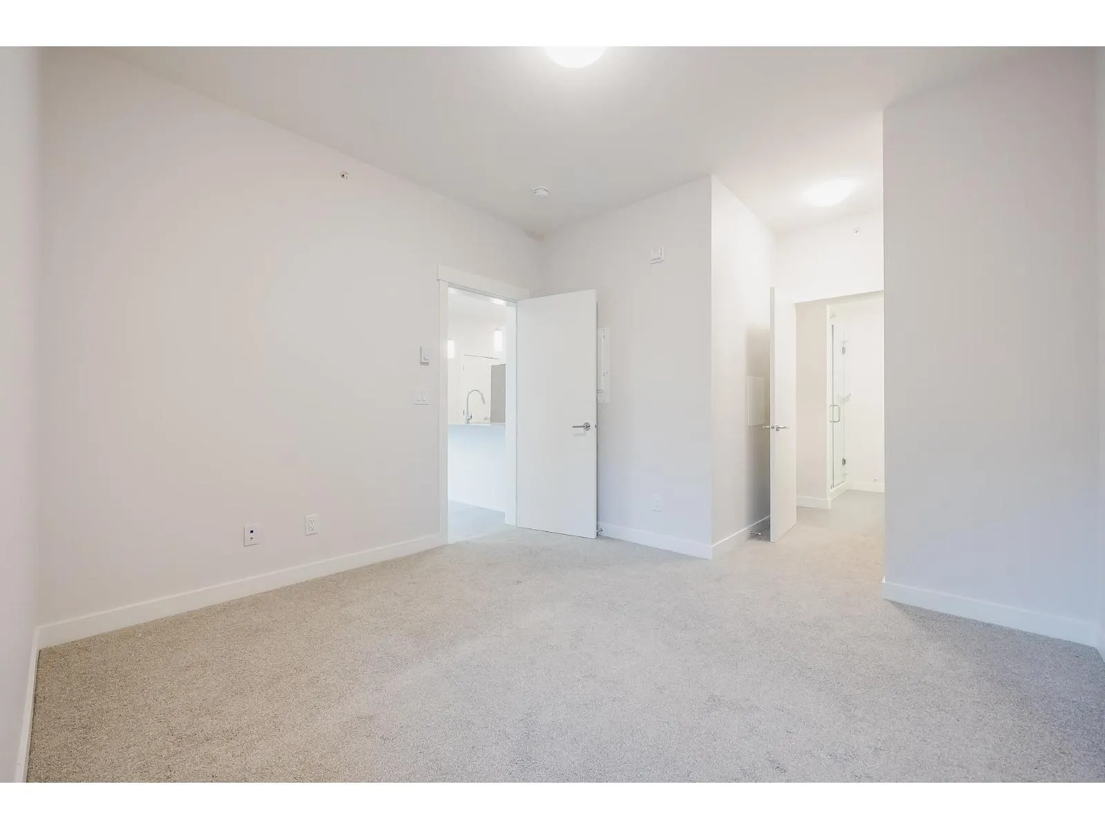 406 32690 14TH AVENUE