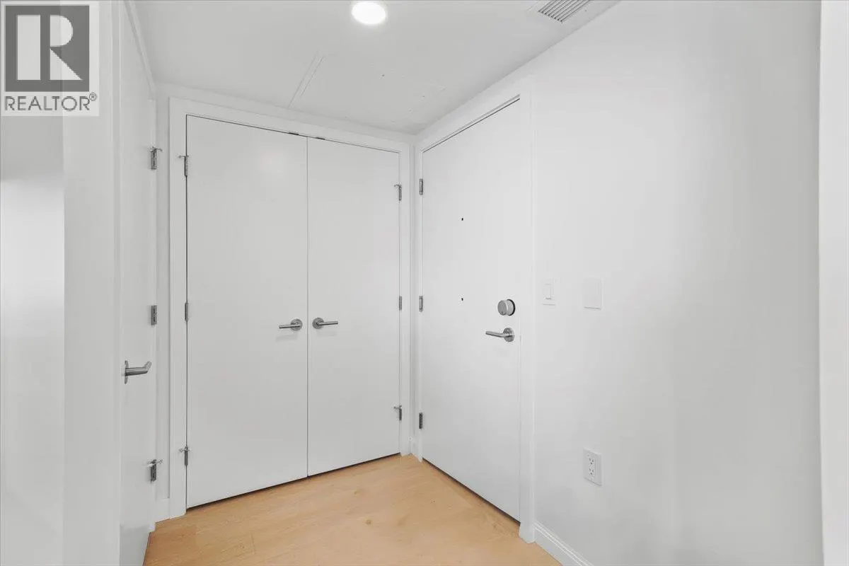 1001 7769 PARK CRESCENT