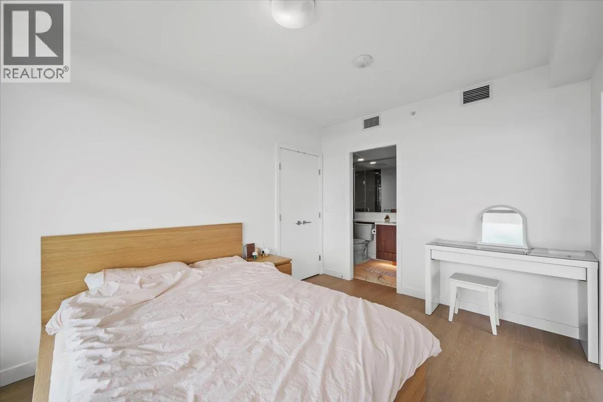 1001 7769 PARK CRESCENT