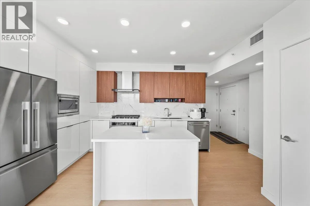 1001 7769 PARK CRESCENT