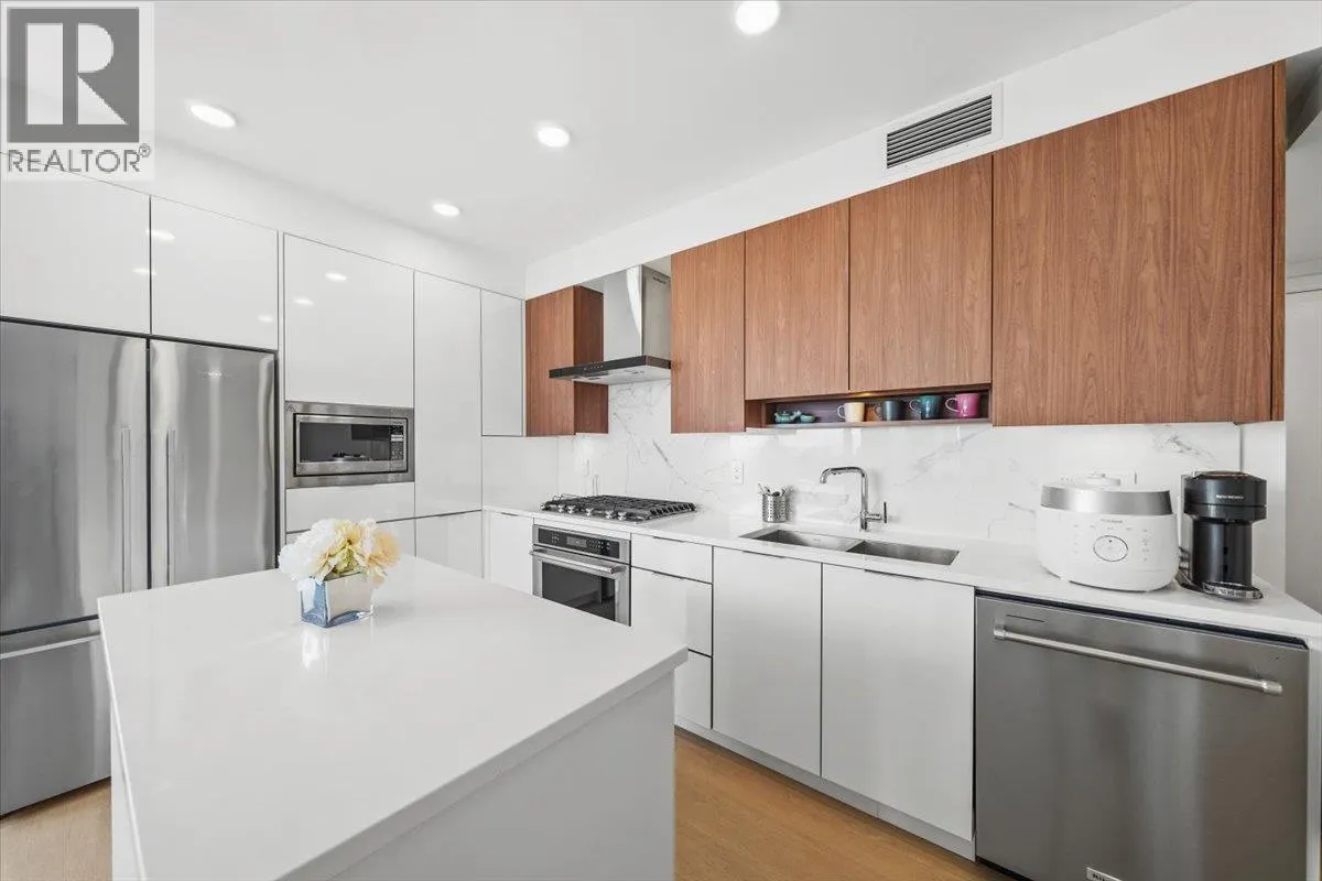 1001 7769 PARK CRESCENT