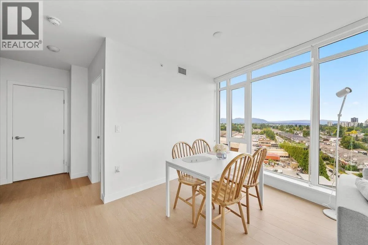 1001 7769 PARK CRESCENT