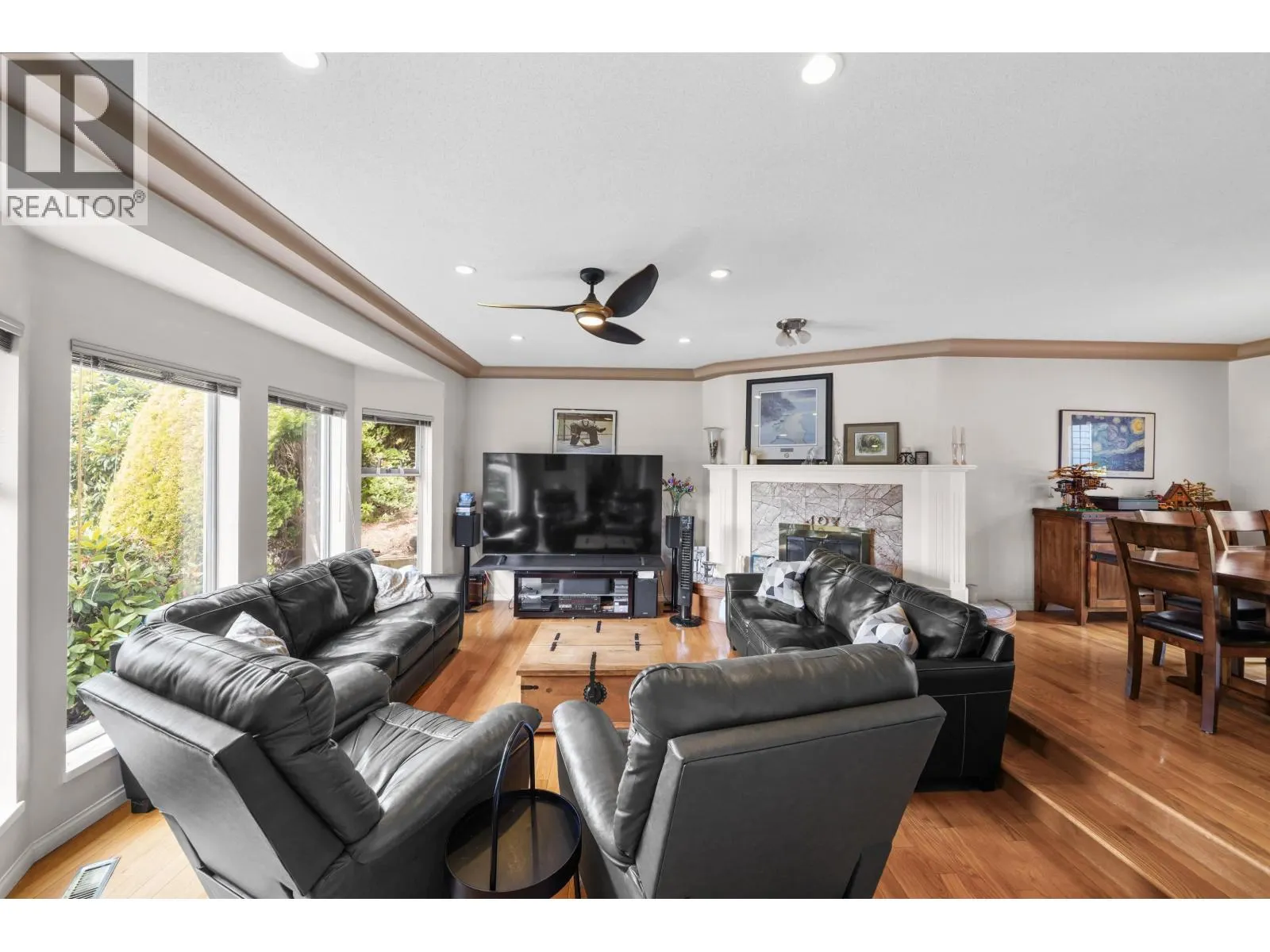 2215 SORRENTO DRIVE
