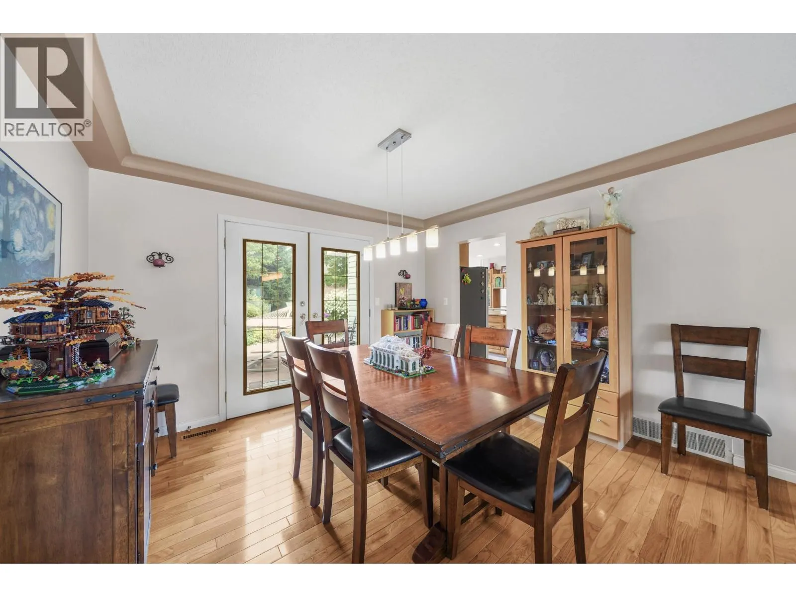 2215 SORRENTO DRIVE