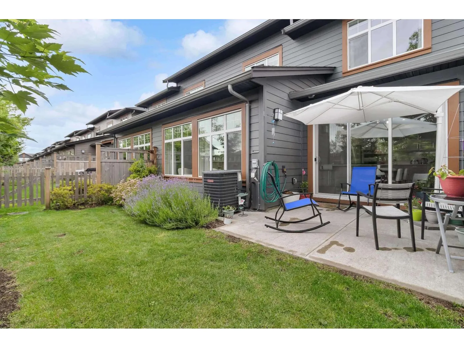 63 17033 FRASER HIGHWAY