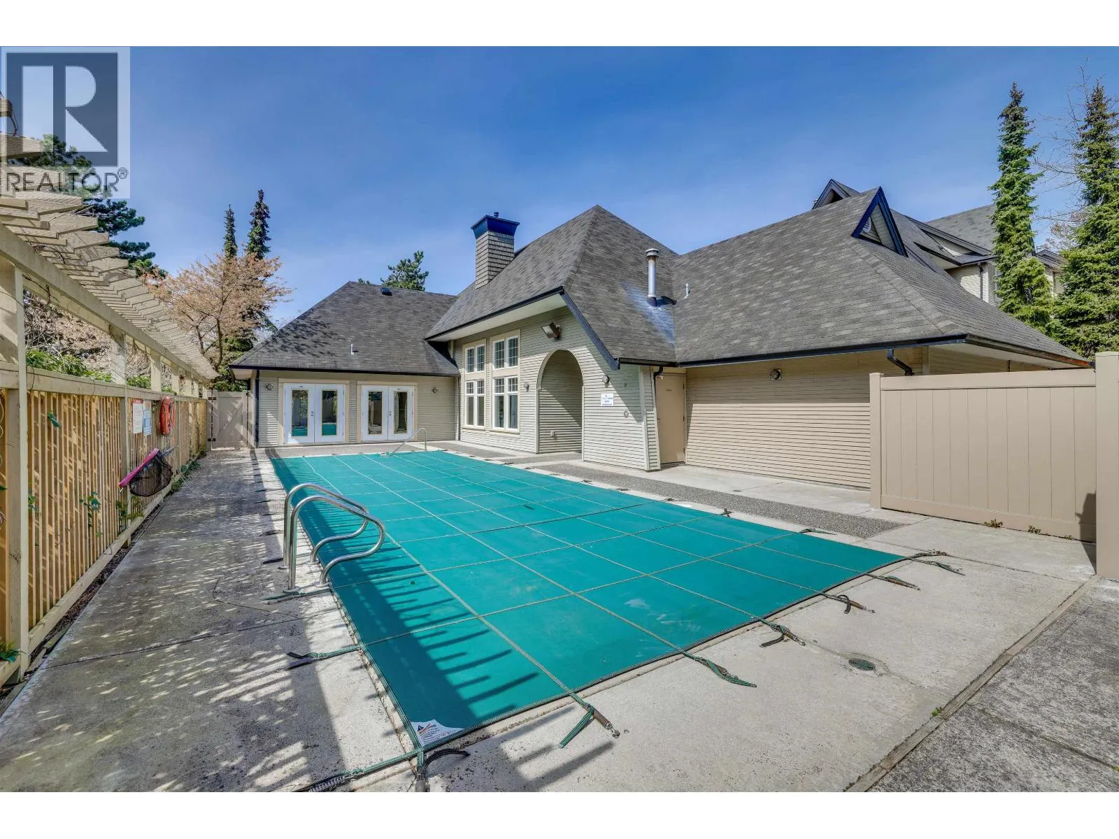 56 6888 ROBSON DRIVE