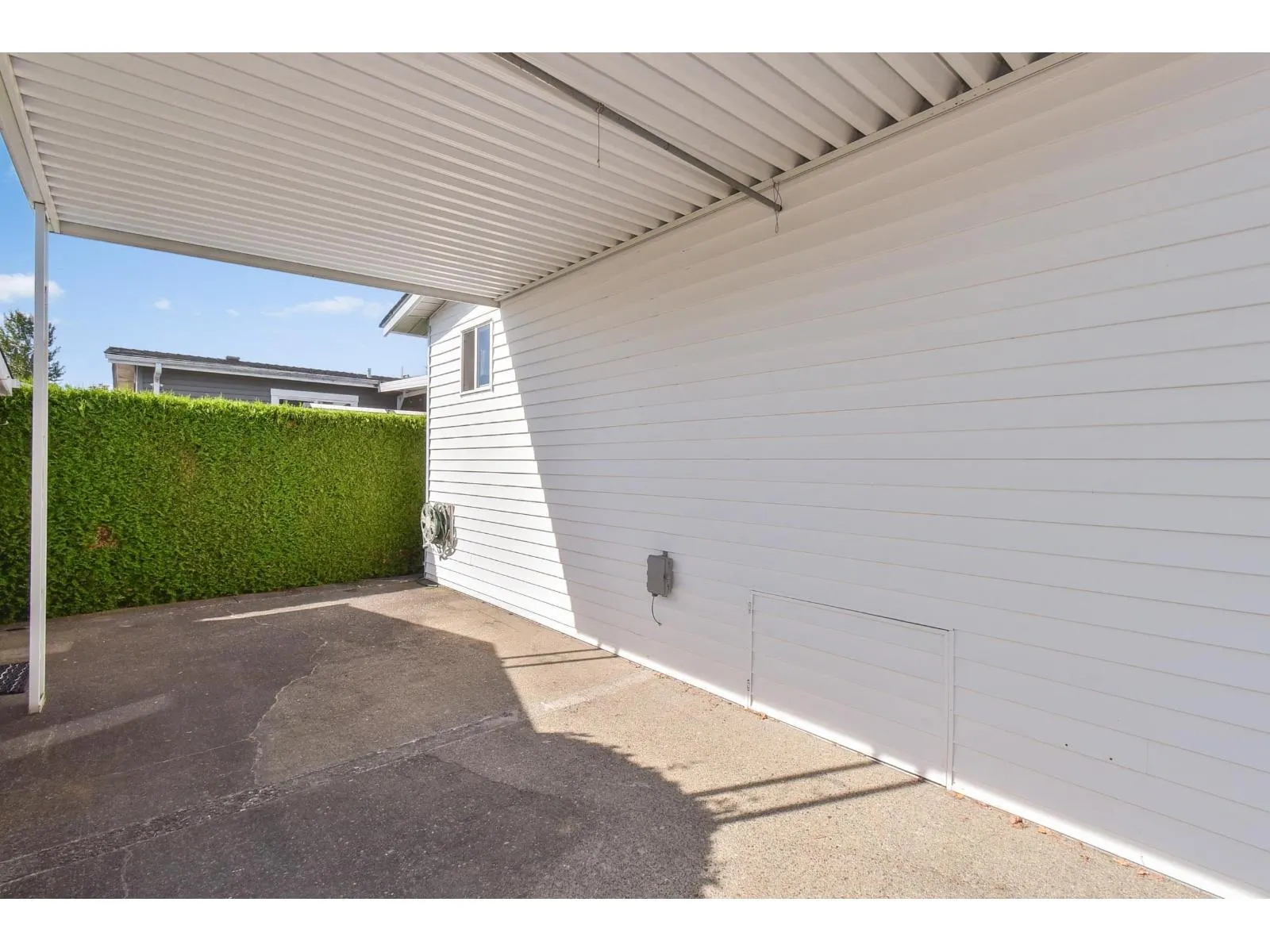 86 2303 CRANLEY DRIVE