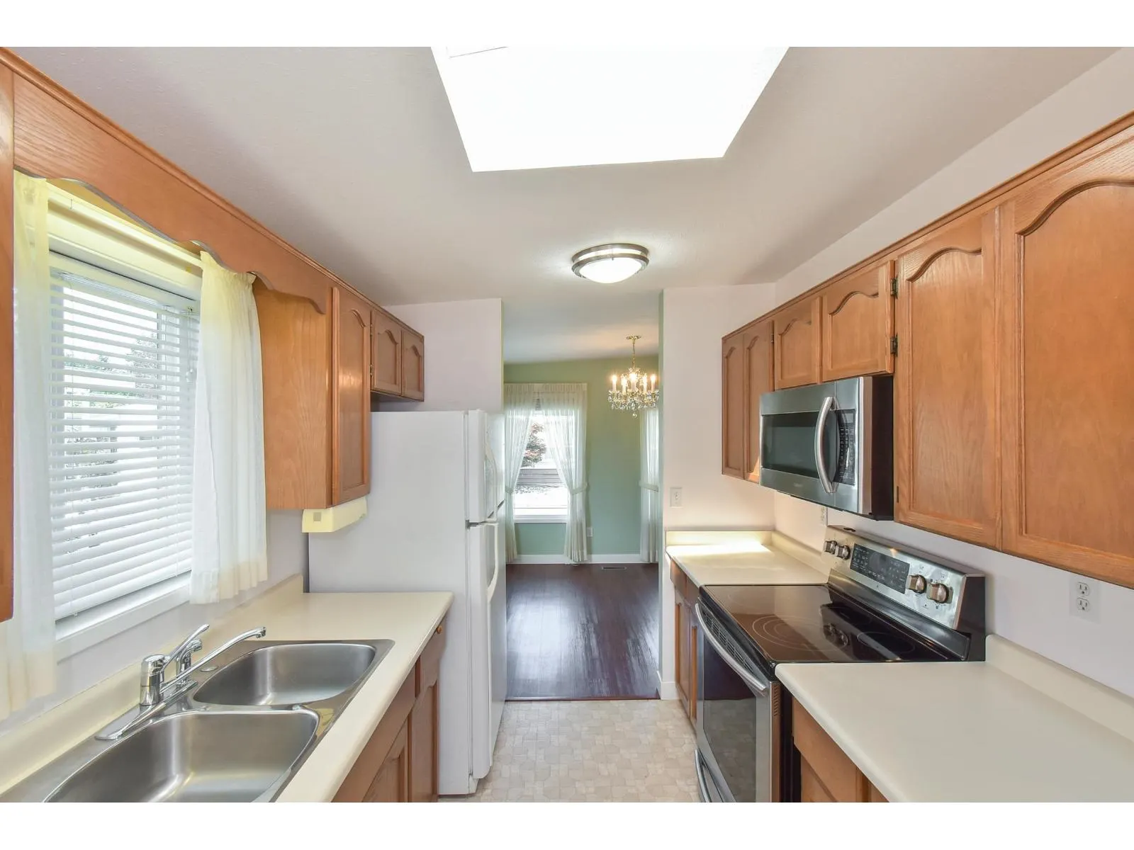 86 2303 CRANLEY DRIVE