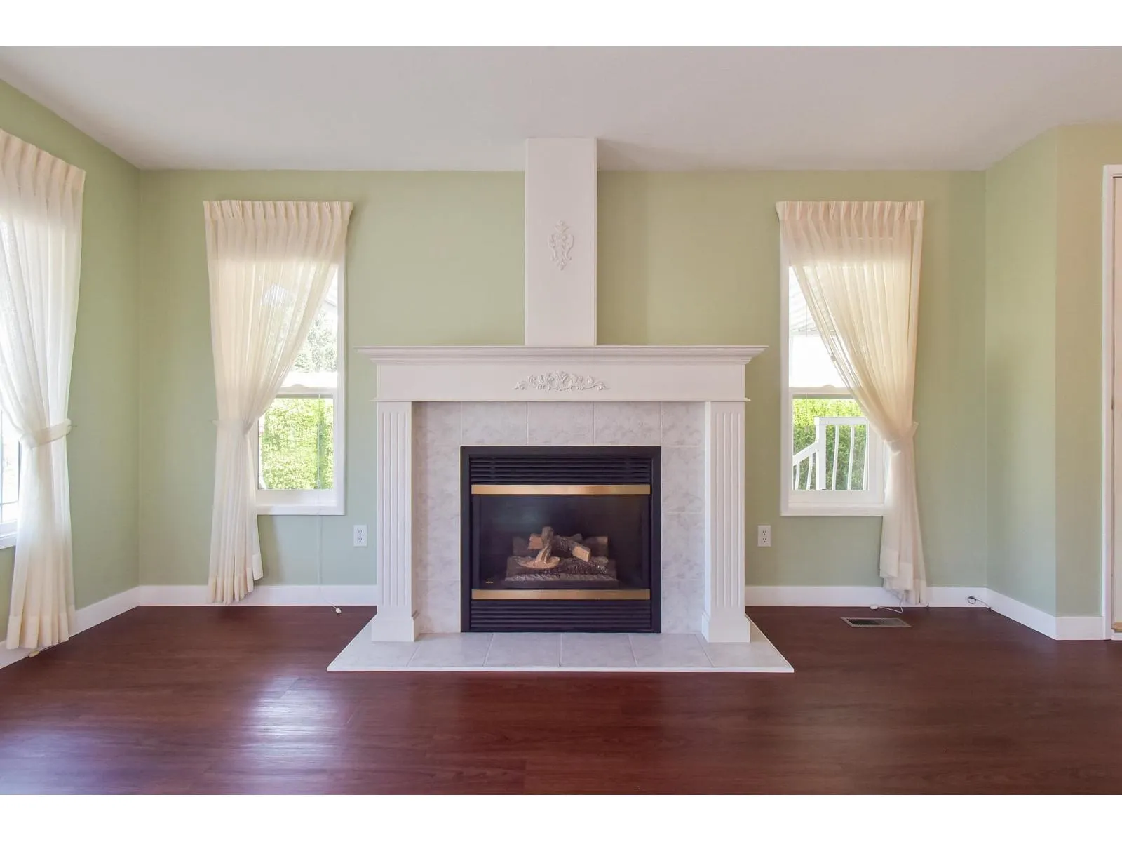 86 2303 CRANLEY DRIVE