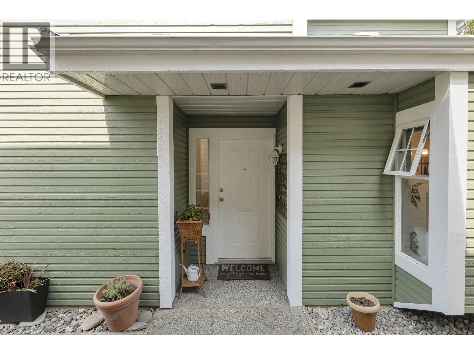 43 1140 FALCON DRIVE