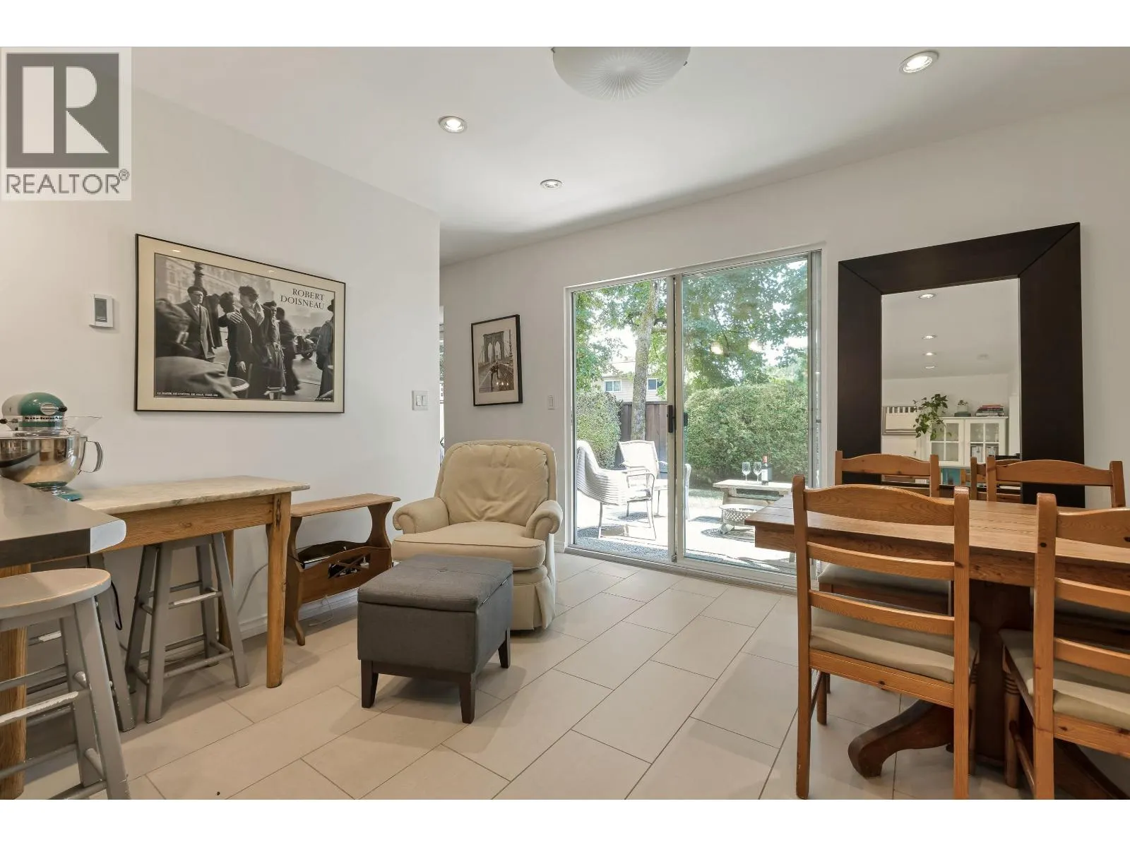 43 1140 FALCON DRIVE