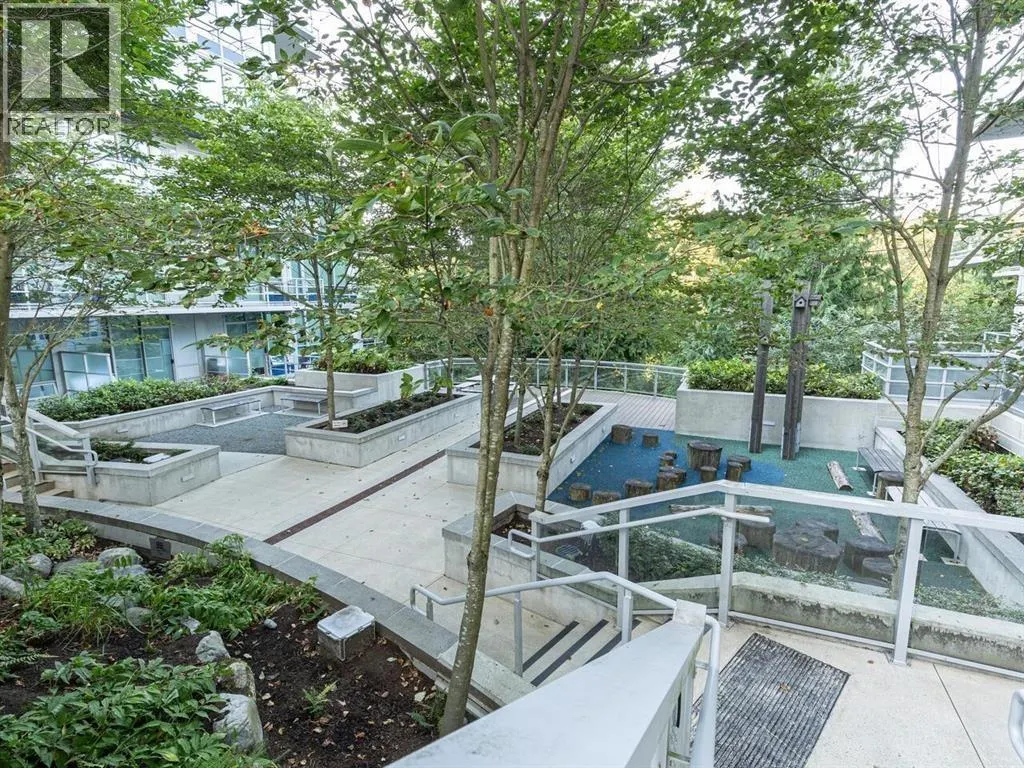 803 9060 UNIVERSITY CRESCENT