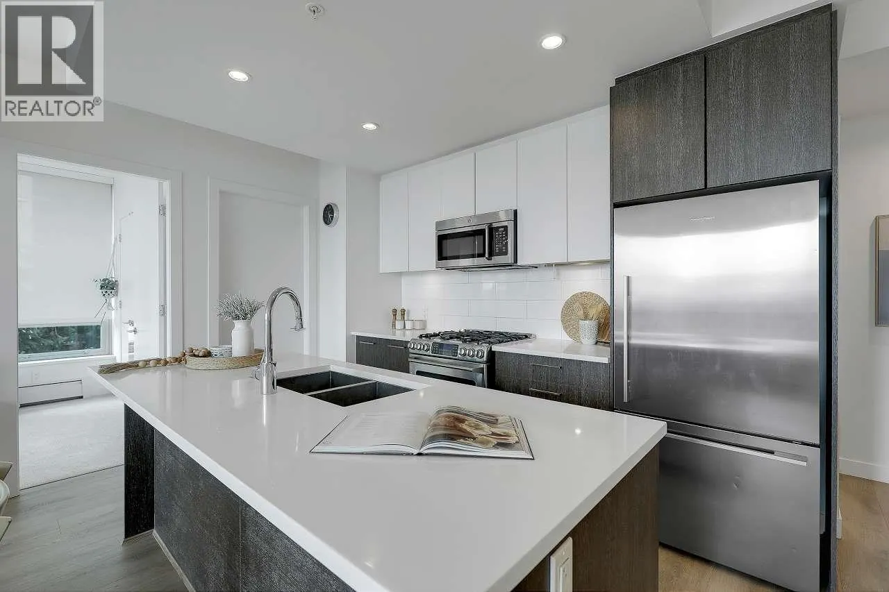 803 9060 UNIVERSITY CRESCENT