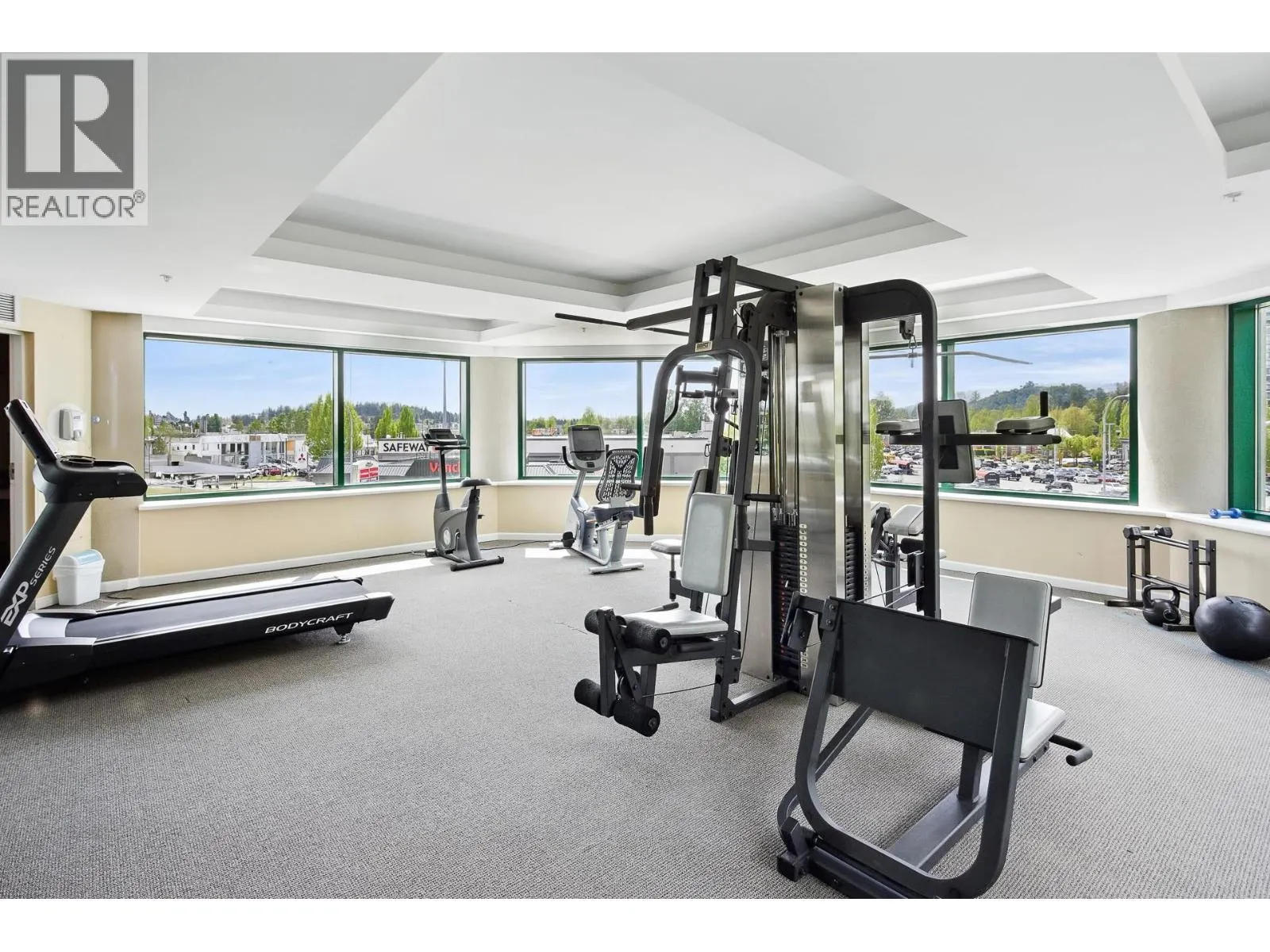 326 2099 LOUGHEED HIGHWAY