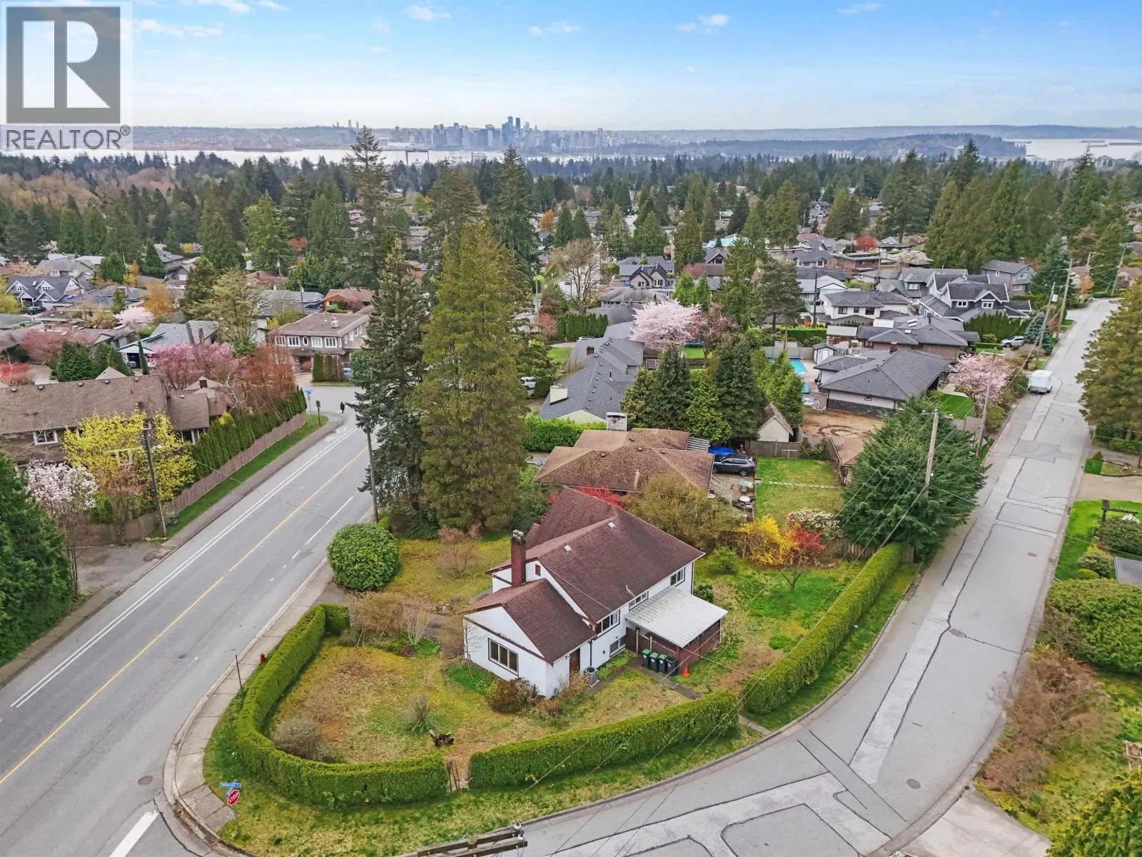 3975 HIGHLAND BOULEVARD