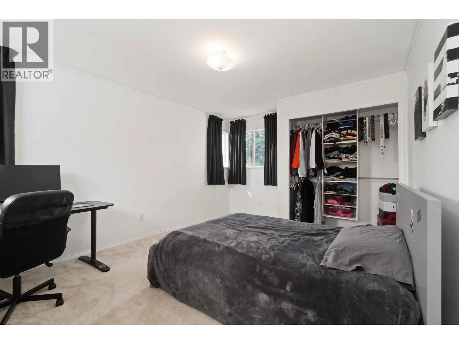 1412 MAGNOLIA PLACE