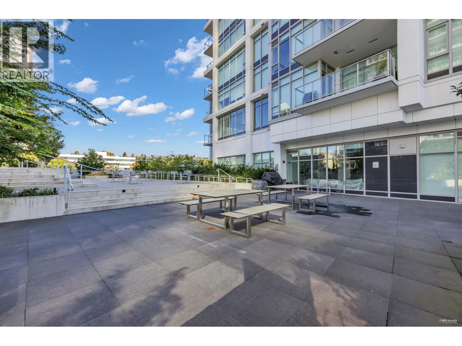 1709 2351 BETA AVENUE